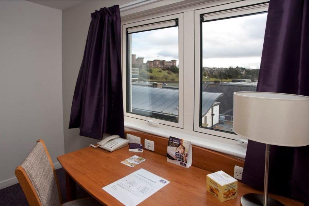 Premier Inn Inverness Centre - River Ness Extérieur photo