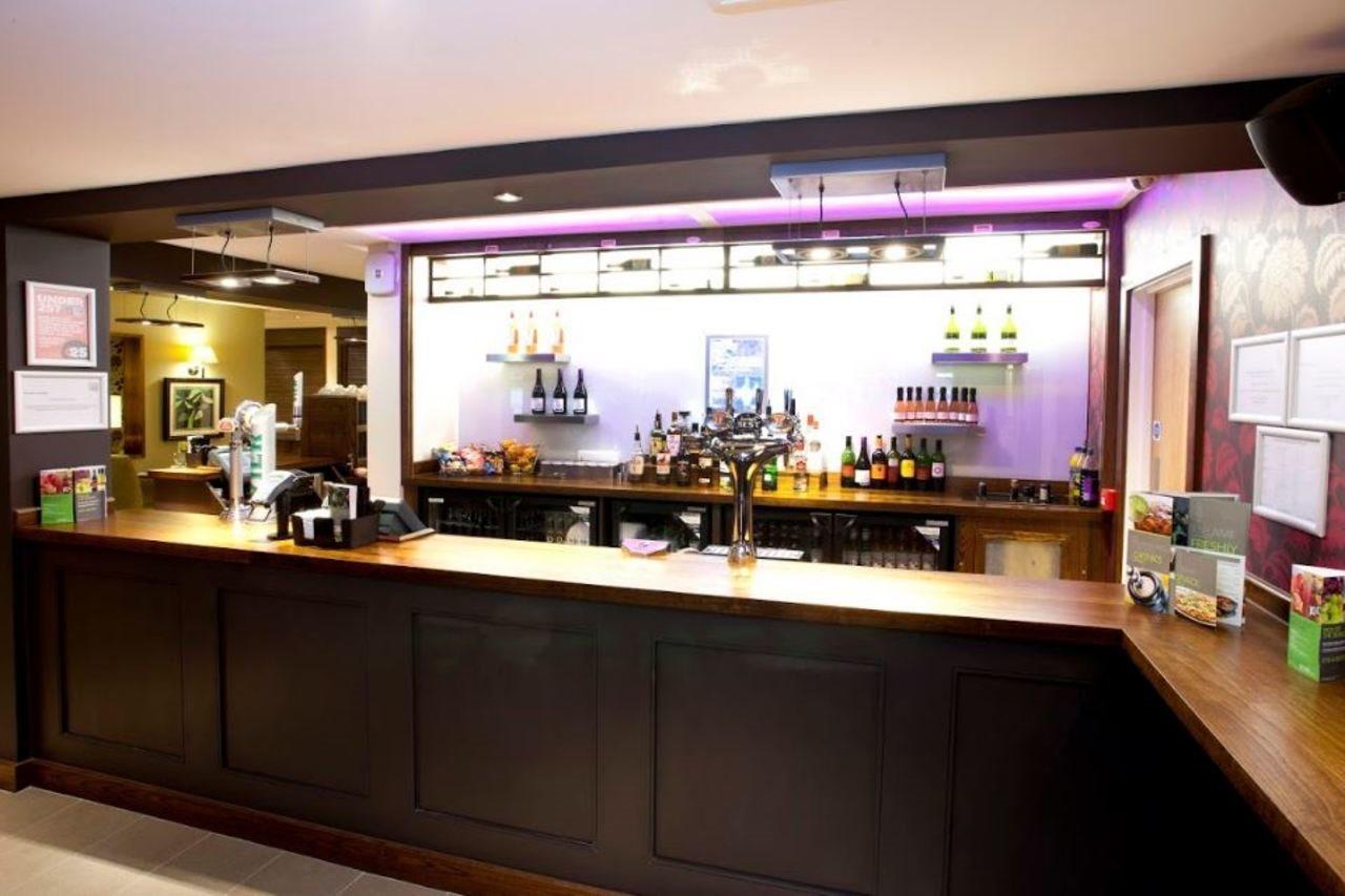 Premier Inn Inverness Centre - River Ness Extérieur photo