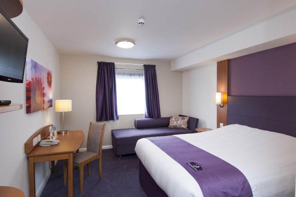 Premier Inn Inverness Centre - River Ness Chambre photo