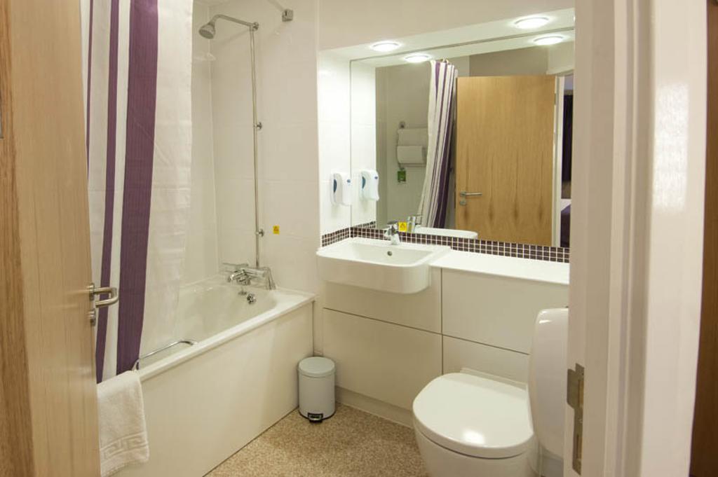 Premier Inn Inverness Centre - River Ness Chambre photo
