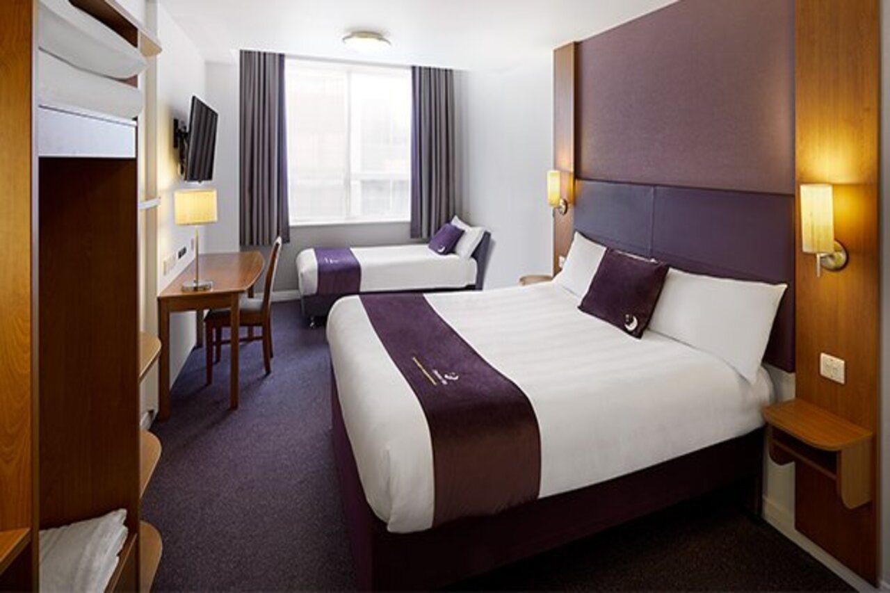 Premier Inn Inverness Centre - River Ness Extérieur photo