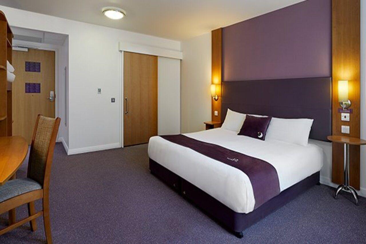 Premier Inn Inverness Centre - River Ness Extérieur photo