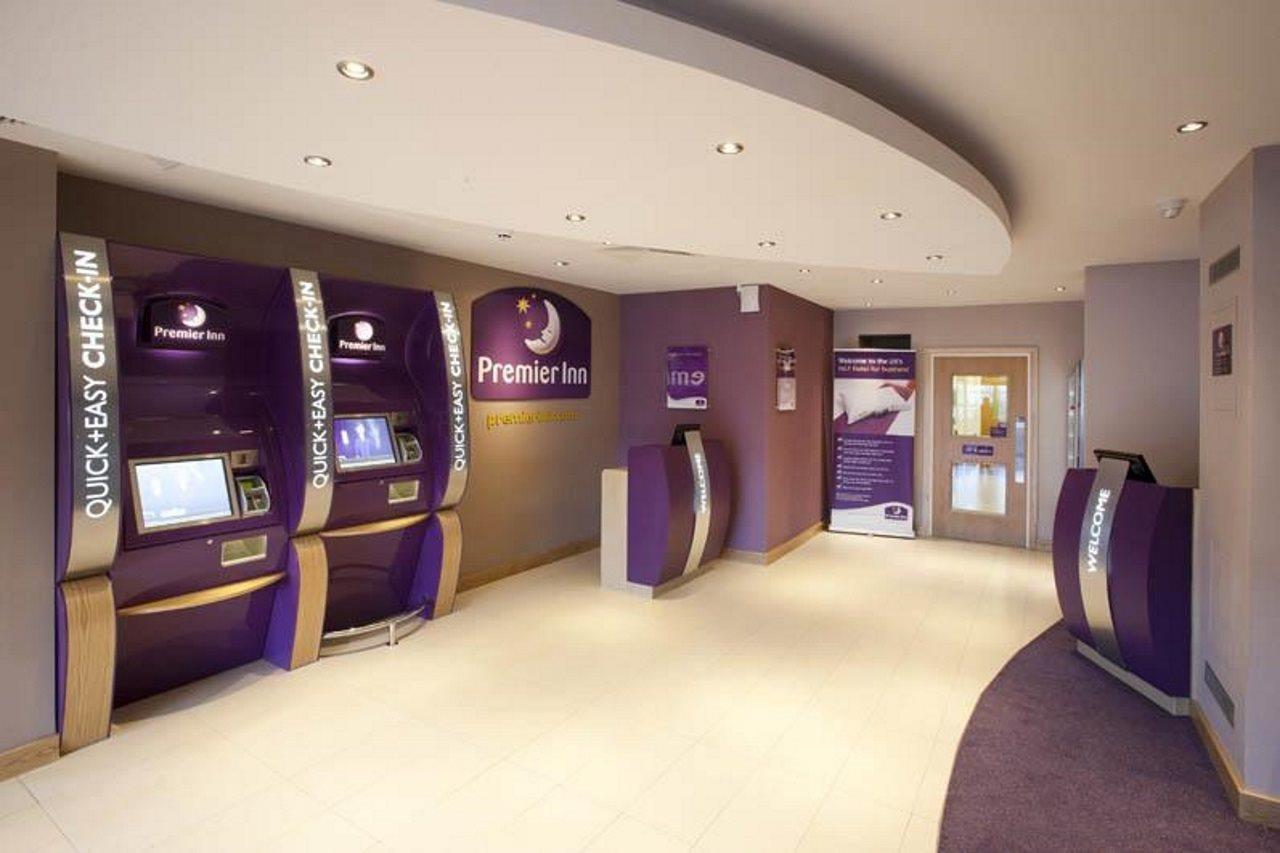 Premier Inn Inverness Centre - River Ness Extérieur photo