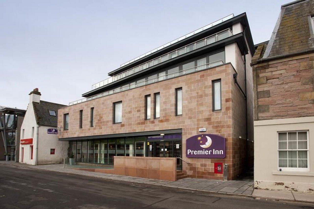 Premier Inn Inverness Centre - River Ness Extérieur photo