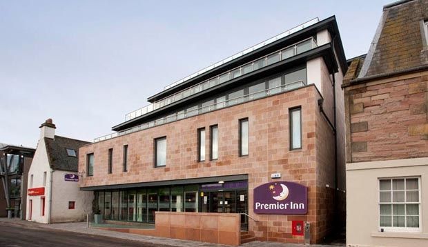 Premier Inn Inverness Centre - River Ness Extérieur photo